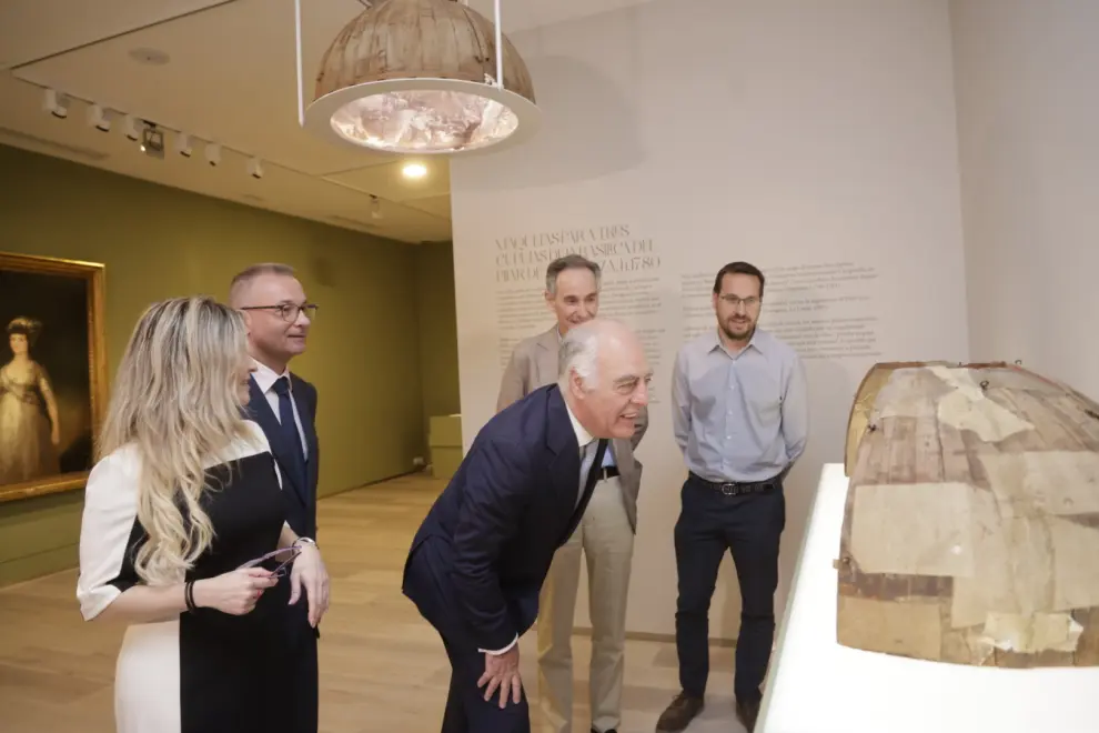 presentacion en el patio de la infanta de zaragoza de tres bocetos en maqueta de francisco bayeu para las cupulas del pilar 2