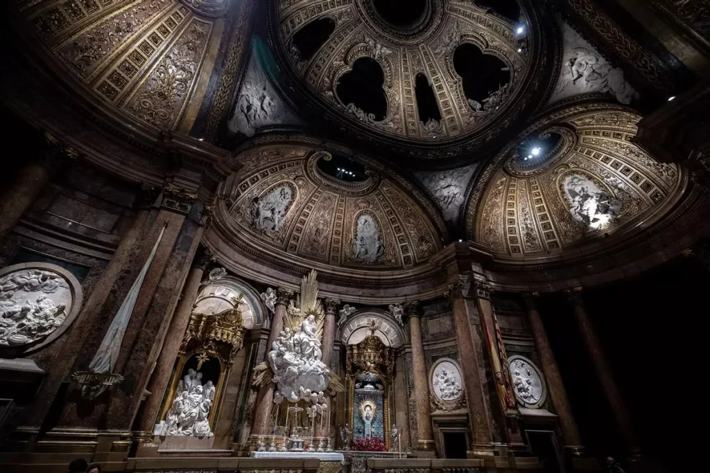 nueva iluminacion basilica del pilar zaragoza 08
